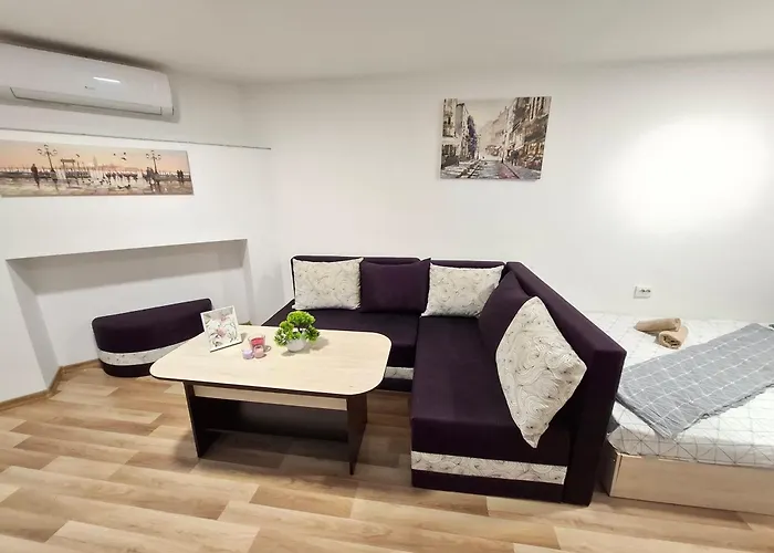 Charm 3 アパート *