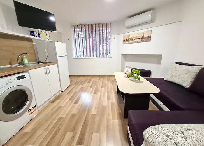 Charm 3 アパート *